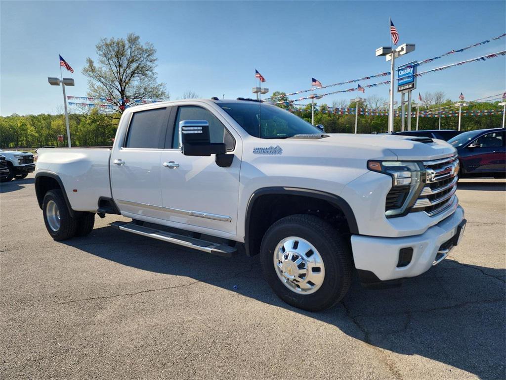 new 2025 Chevrolet Silverado 3500 car, priced at $87,777