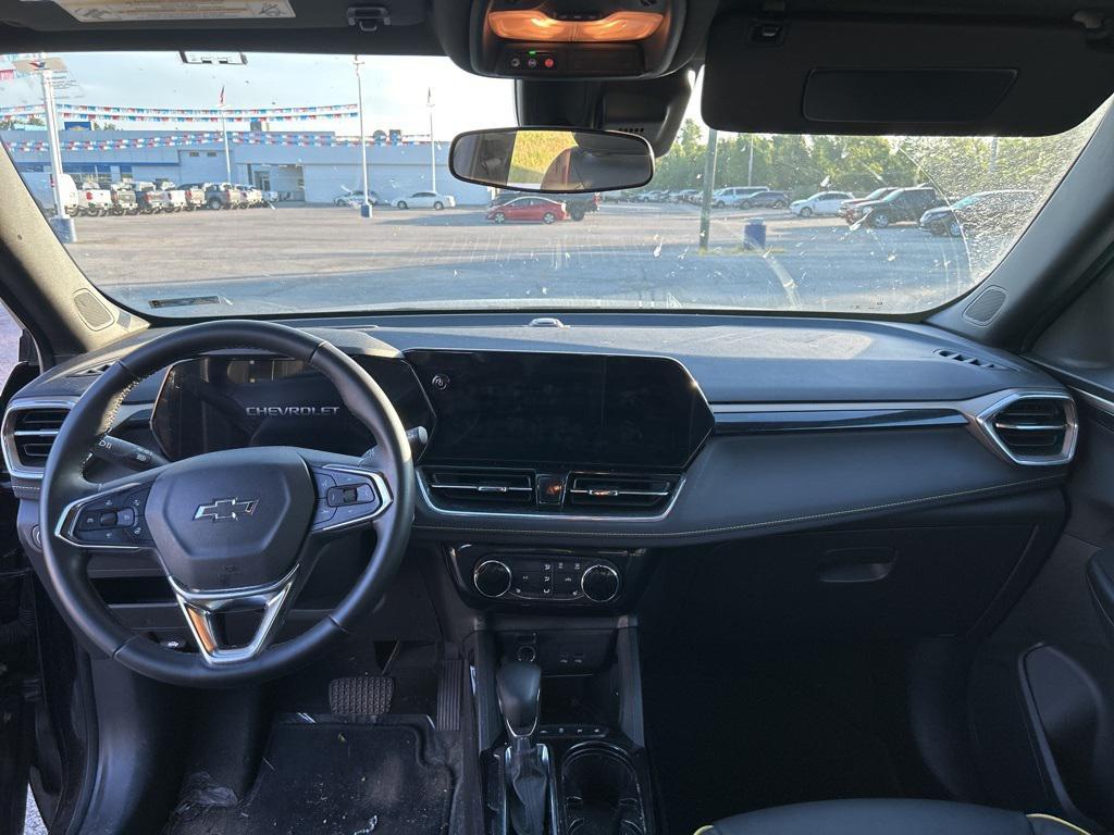 used 2024 Chevrolet TrailBlazer car, priced at $23,999