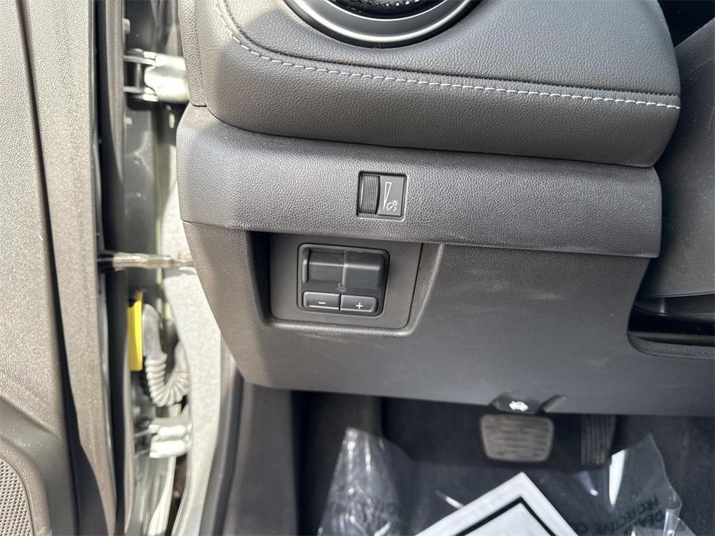 used 2024 Chevrolet Colorado car, priced at $28,836