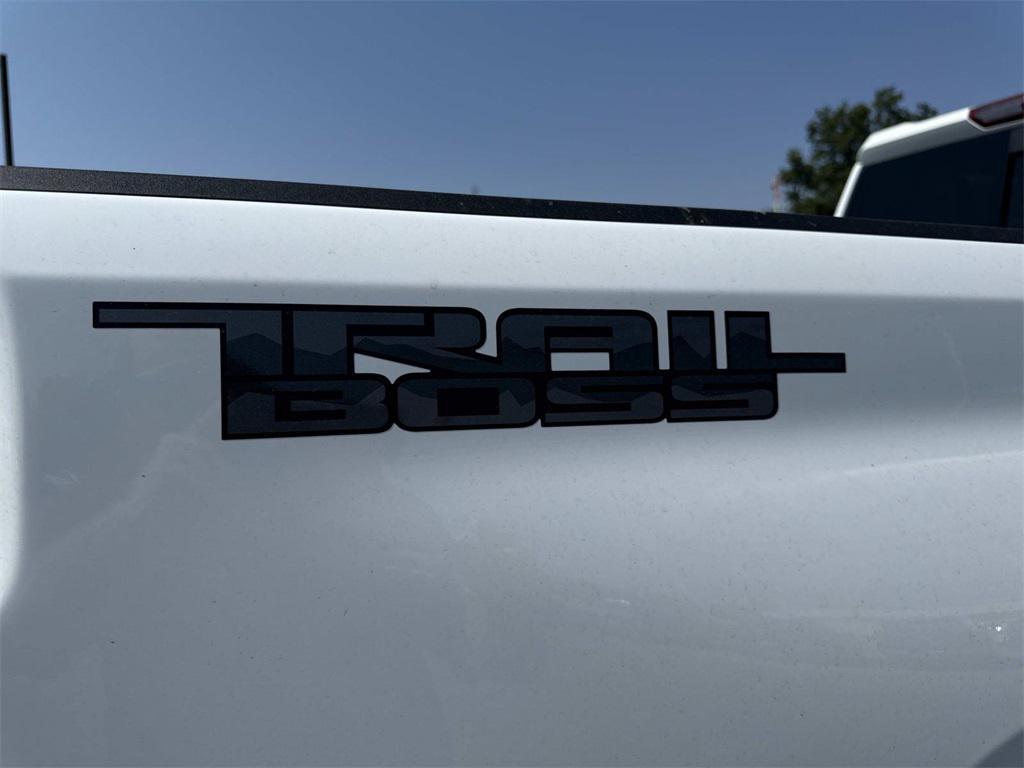 new 2025 Chevrolet Silverado 2500 car, priced at $76,048