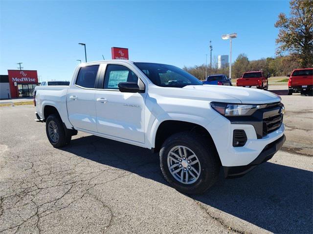 new 2024 Chevrolet Colorado car, priced at $33,621