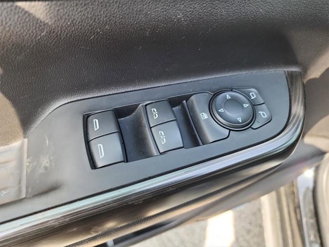 used 2023 GMC Acadia car, priced at $26,164
