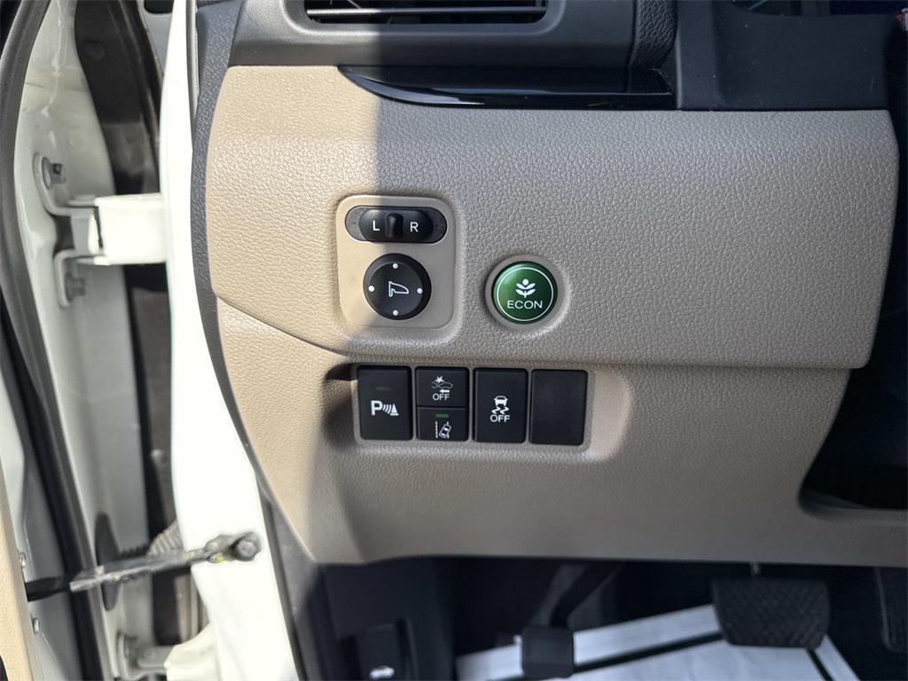 used 2022 Honda Pilot car, priced at $29,474