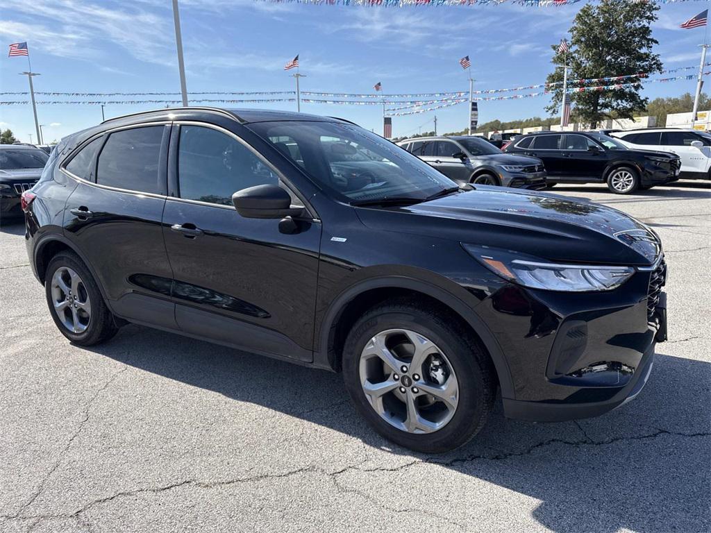 used 2025 Ford Escape car, priced at $26,432