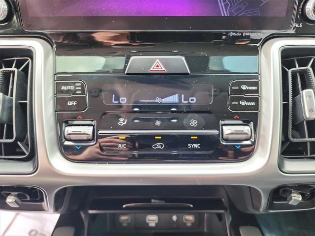 used 2023 Kia Sorento car, priced at $30,841