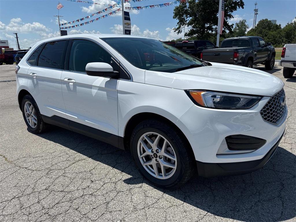 used 2024 Ford Edge car, priced at $24,919