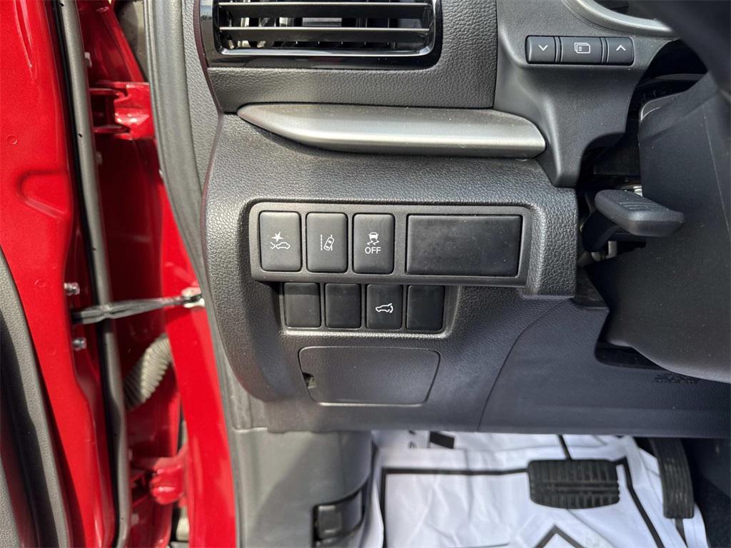 used 2024 Mitsubishi Eclipse Cross car, priced at $21,095