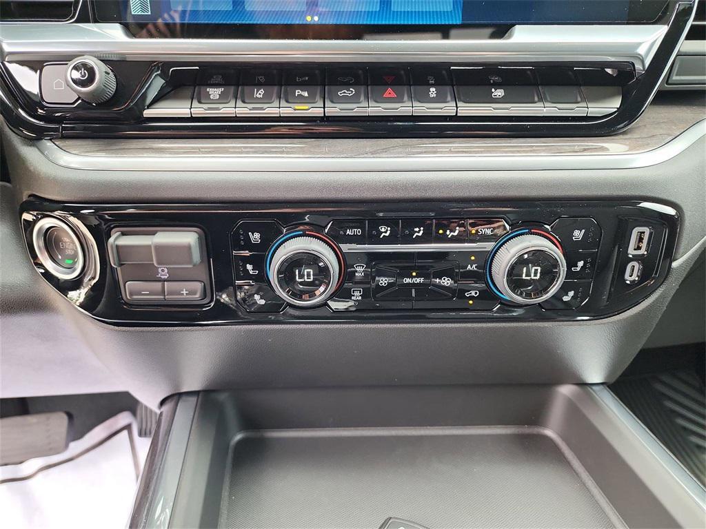 new 2025 Chevrolet Silverado 3500 car, priced at $79,250
