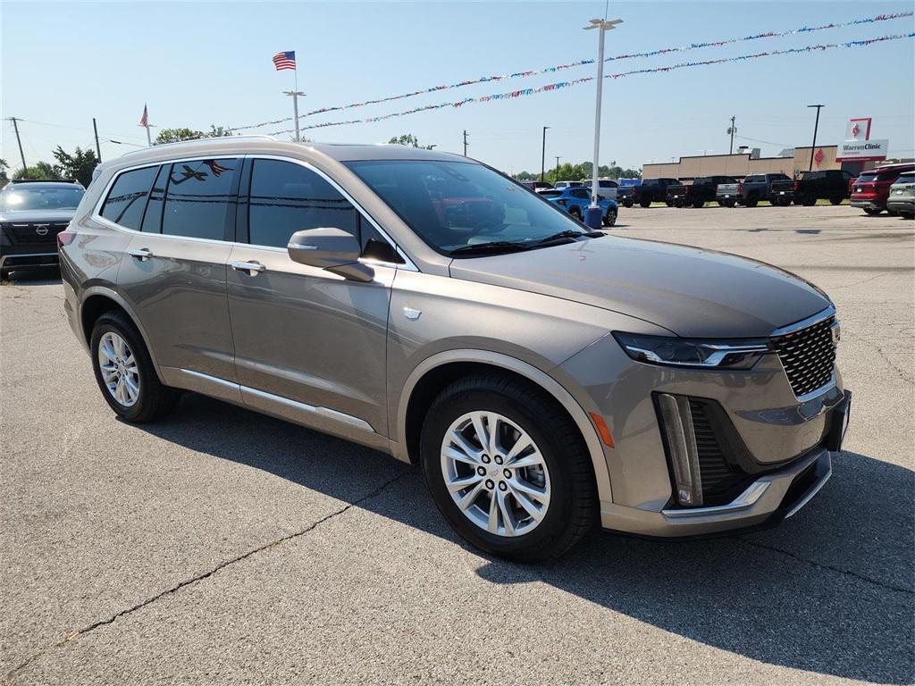 used 2023 Cadillac XT6 car, priced at $31,998
