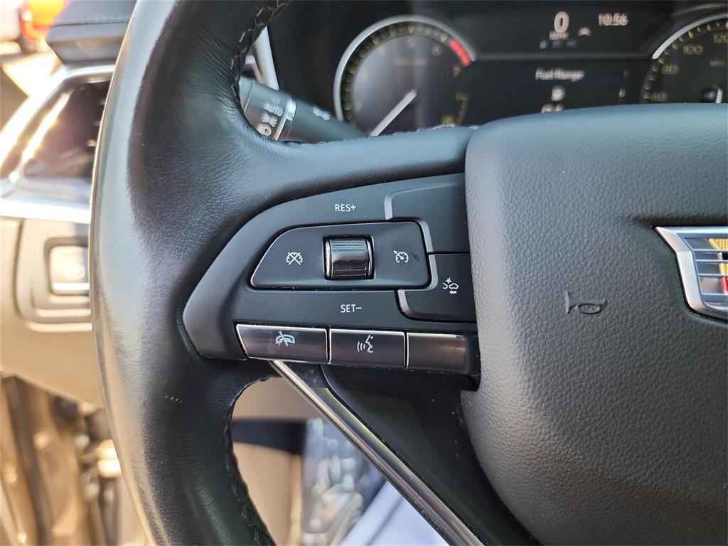 used 2023 Cadillac XT6 car, priced at $31,998