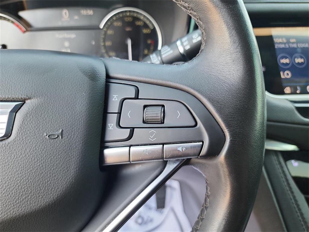 used 2023 Cadillac XT6 car, priced at $31,998