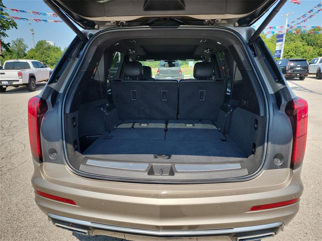 used 2023 Cadillac XT6 car, priced at $31,998
