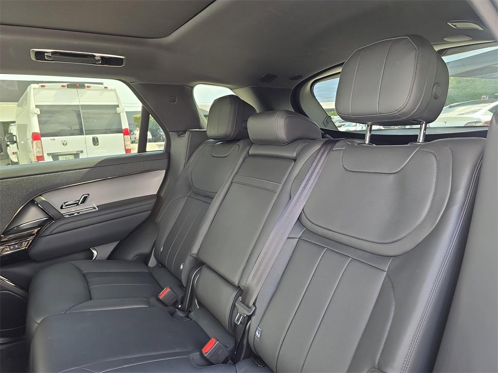 used 2024 Land Rover Range Rover Sport car, priced at $89,990