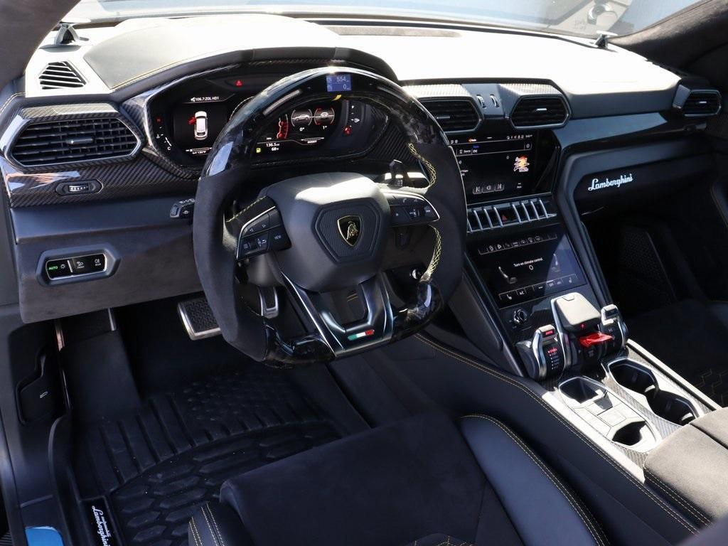 used 2022 Lamborghini Urus car, priced at $255,990