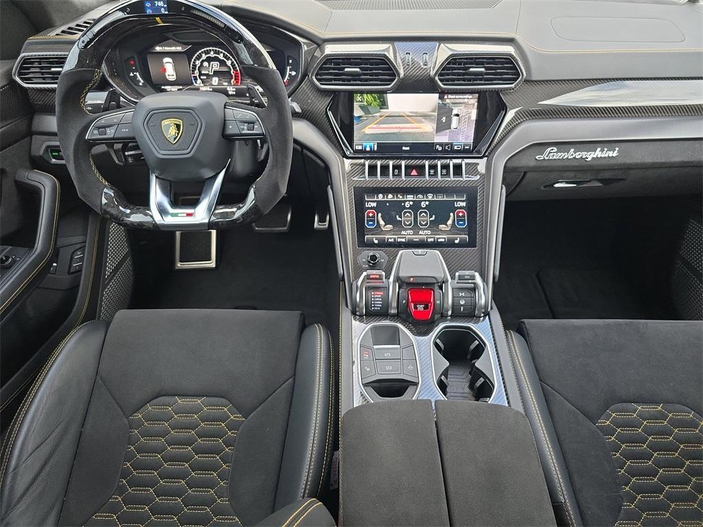 used 2022 Lamborghini Urus car, priced at $238,990