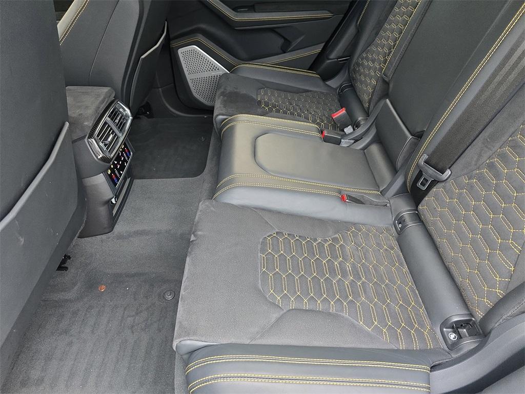 used 2022 Lamborghini Urus car, priced at $238,990