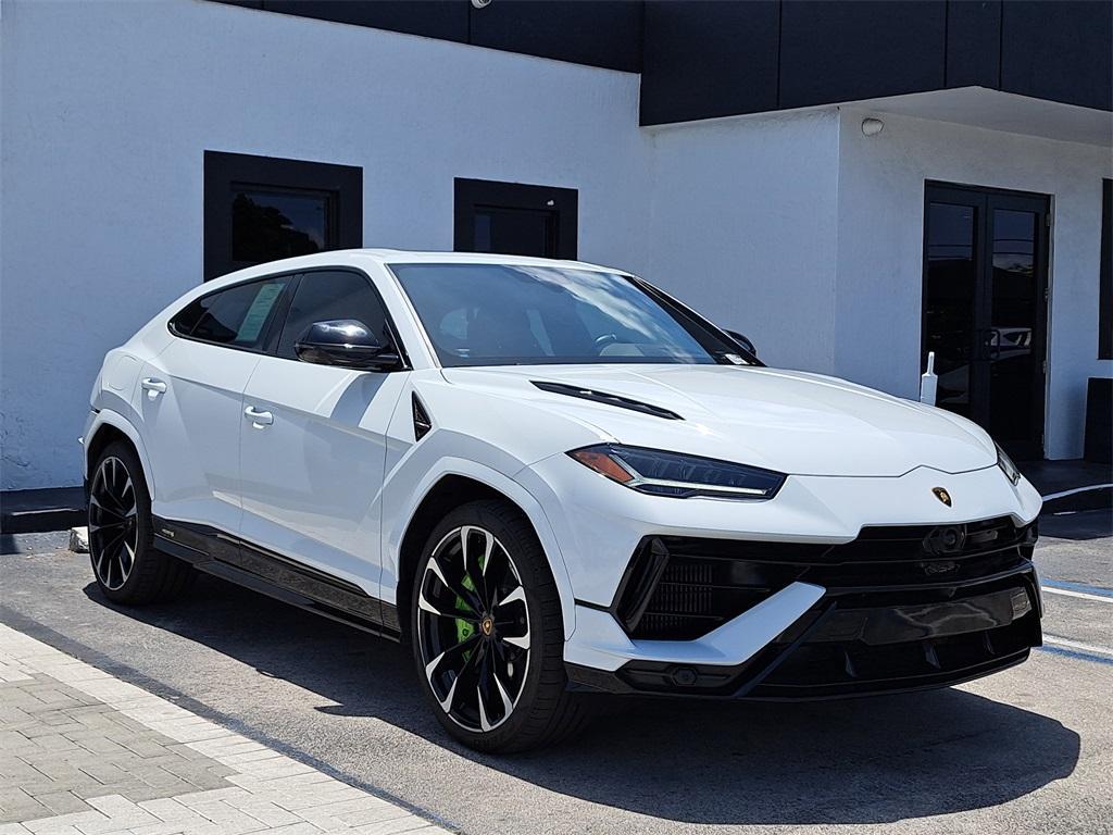 used 2024 Lamborghini Urus car, priced at $256,780