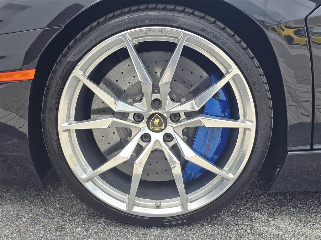 used 2015 Lamborghini Aventador car, priced at $349,990
