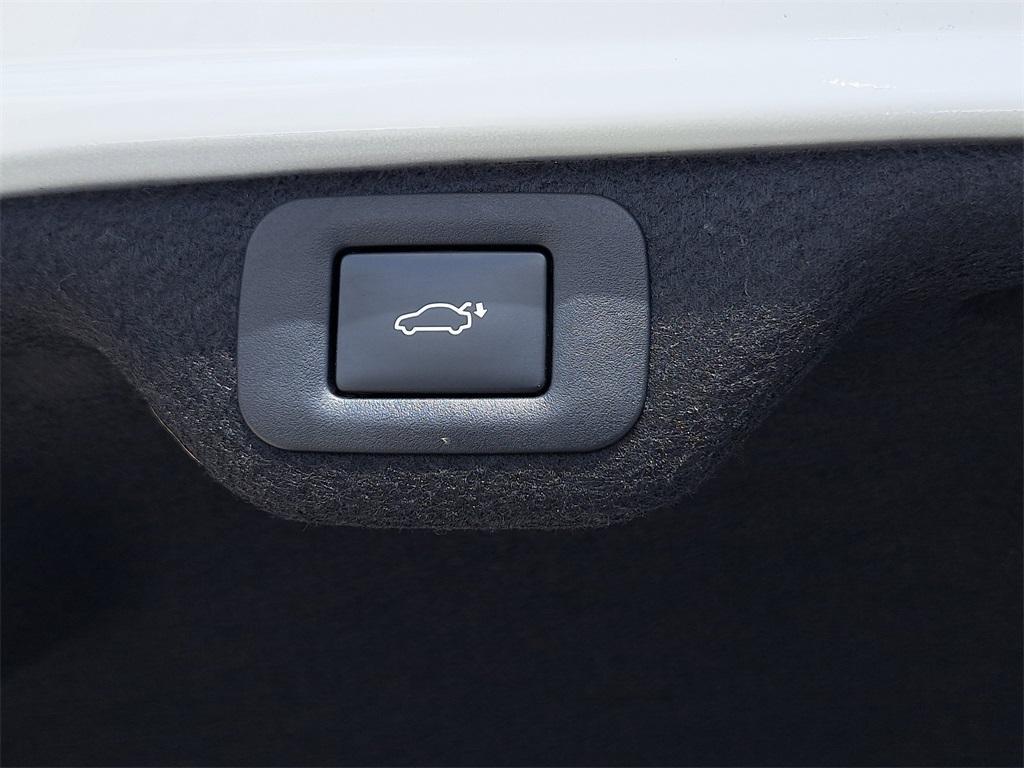 used 2023 Lexus ES 300h car, priced at $39,990