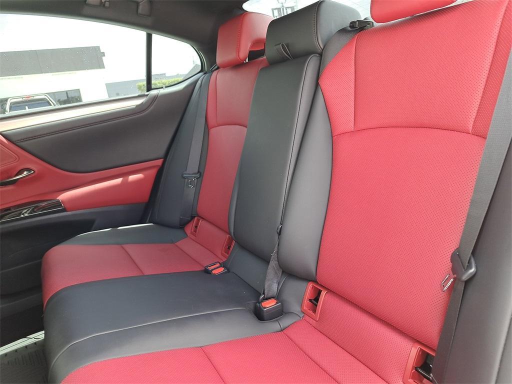 used 2023 Lexus ES 300h car, priced at $39,990