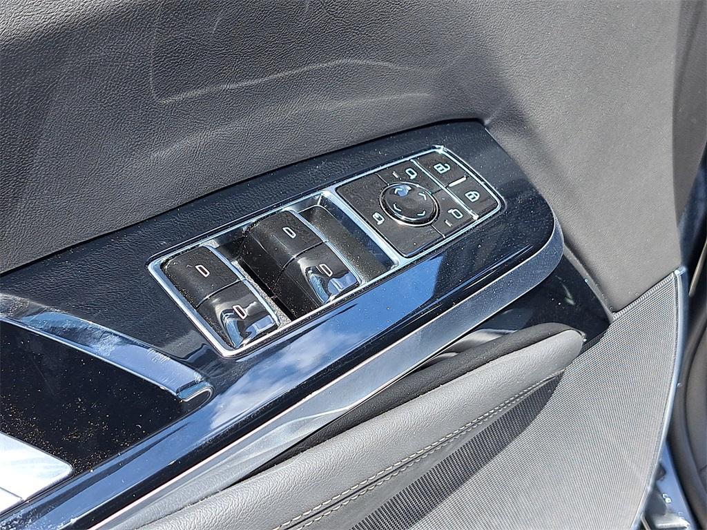 used 2025 Cadillac Escalade ESV car, priced at $109,990