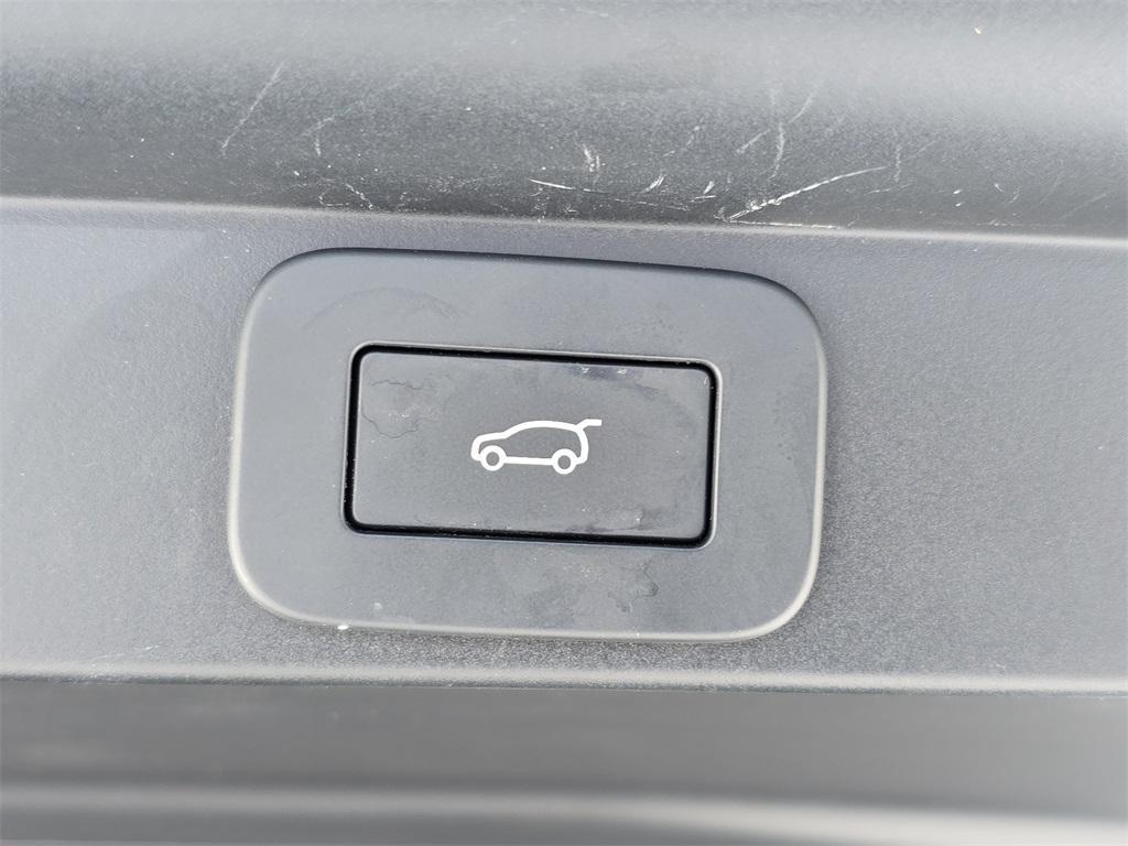 used 2023 Land Rover Range Rover car, priced at $110,590