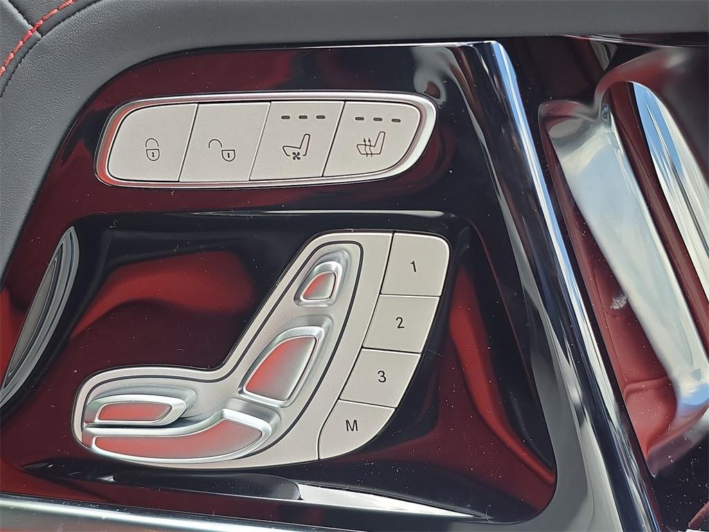 used 2025 Mercedes-Benz AMG G 63 car, priced at $259,990
