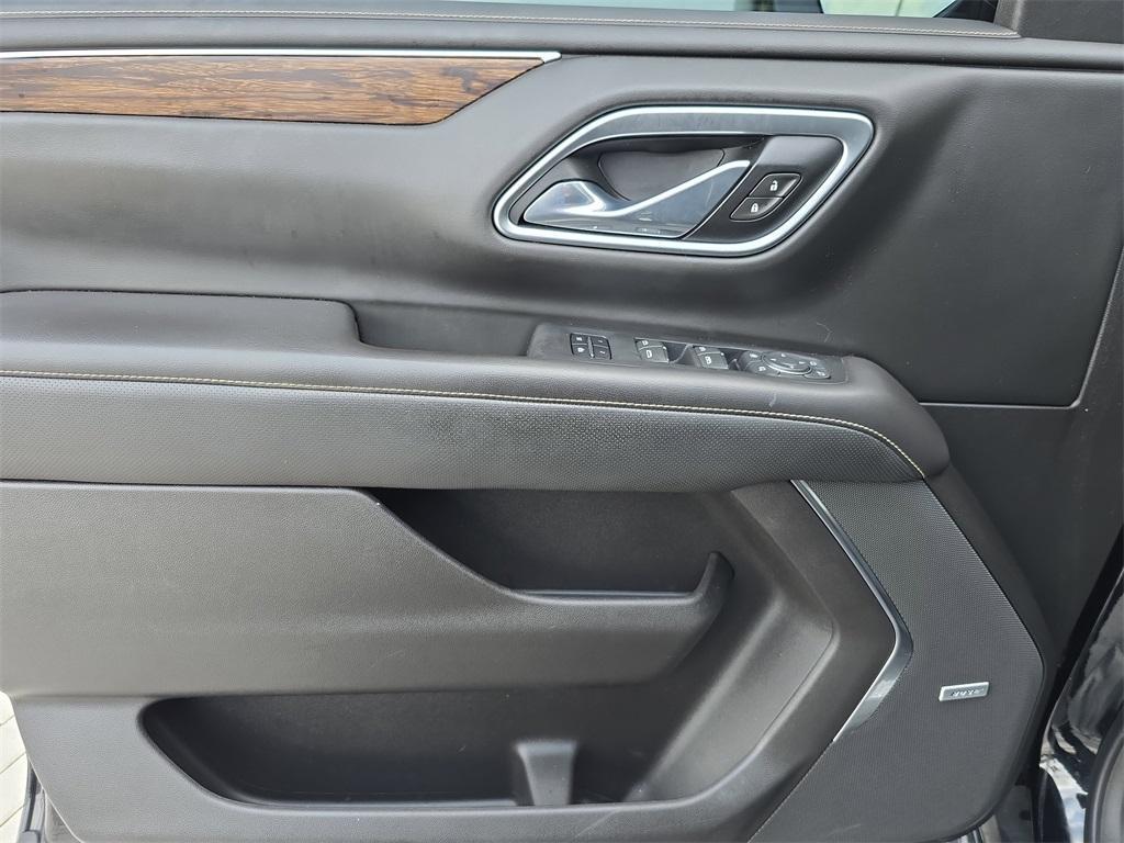 used 2021 Chevrolet Suburban car, priced at $50,990