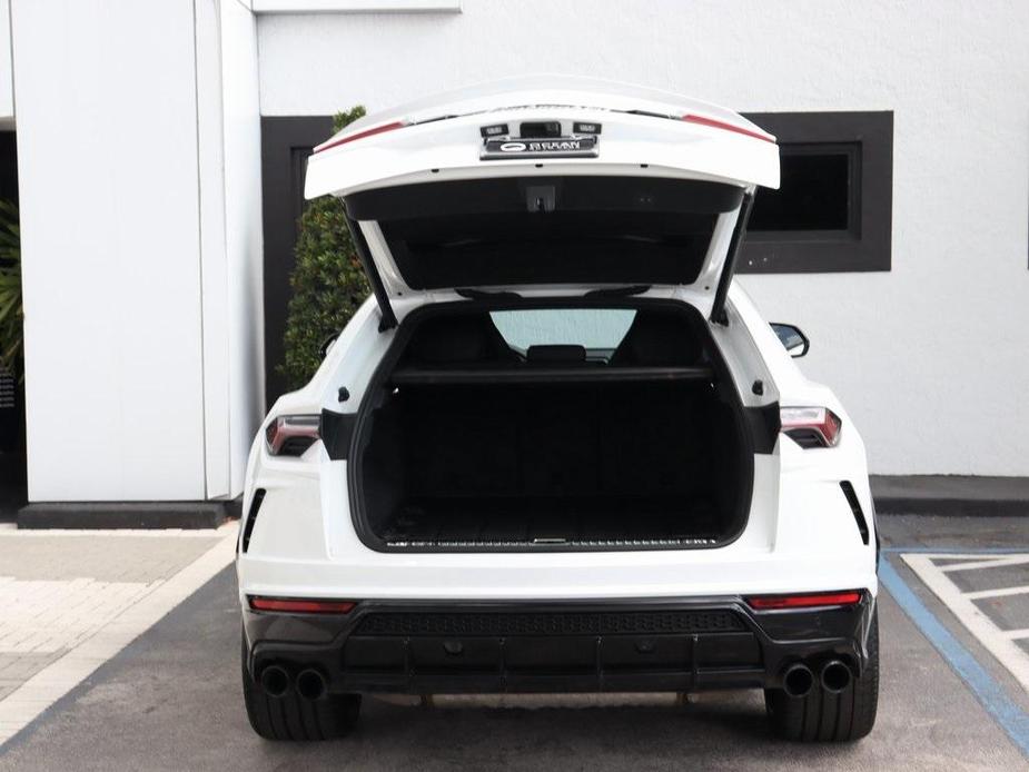 used 2022 Lamborghini Urus car, priced at $219,990