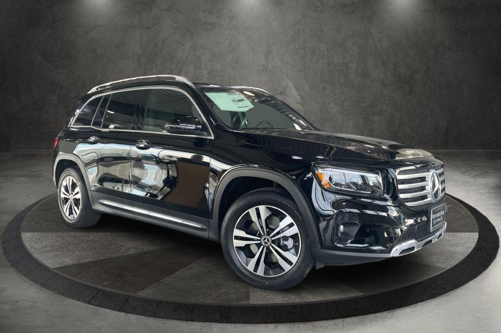 new 2025 Mercedes-Benz GLB 250 car, priced at $51,095