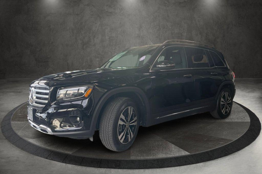 new 2025 Mercedes-Benz GLB 250 car, priced at $51,095