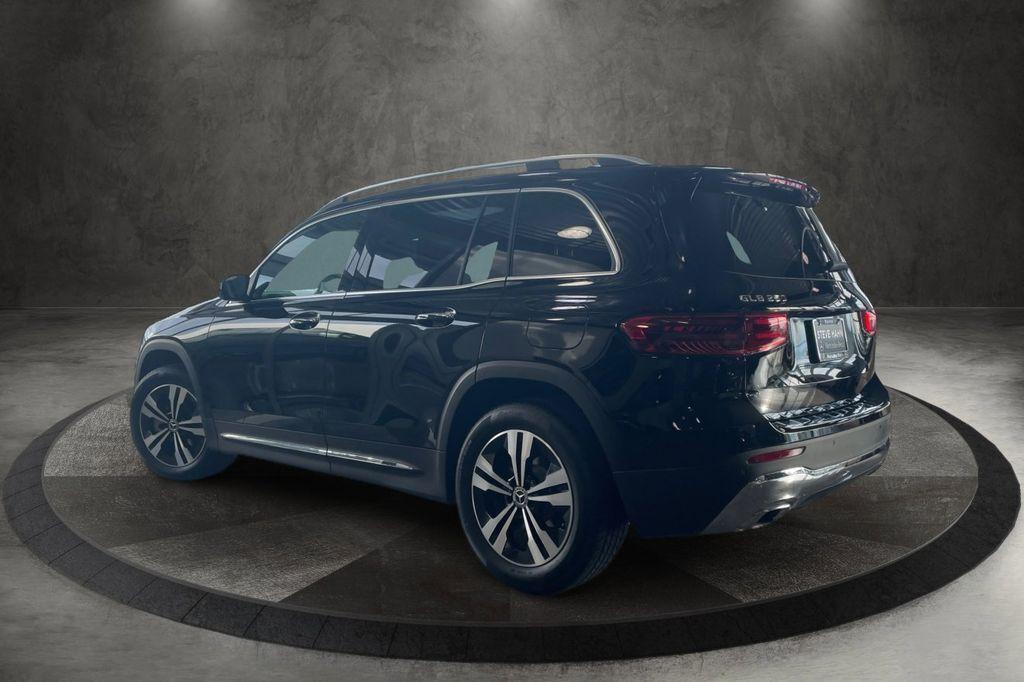 new 2025 Mercedes-Benz GLB 250 car, priced at $51,095