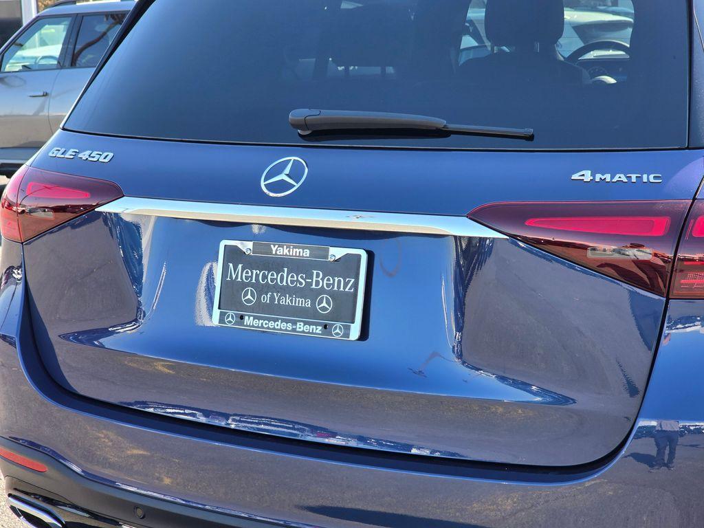 new 2026 Mercedes-Benz GLE 450 car, priced at $85,575