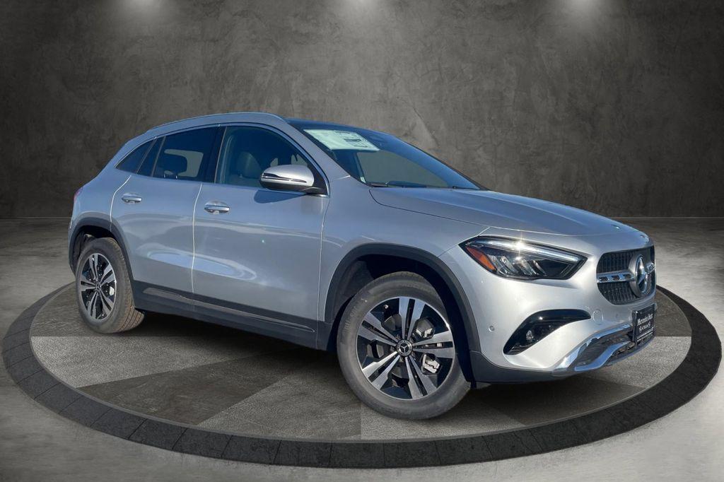 new 2025 Mercedes-Benz GLA 250 car, priced at $48,725