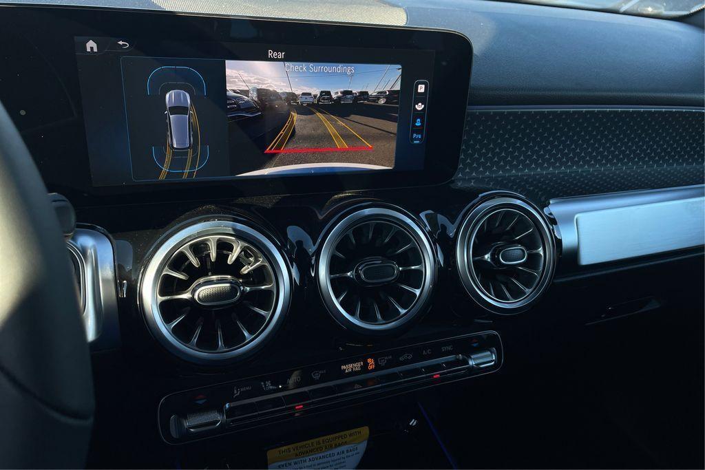 new 2025 Mercedes-Benz GLB 250 car, priced at $52,295