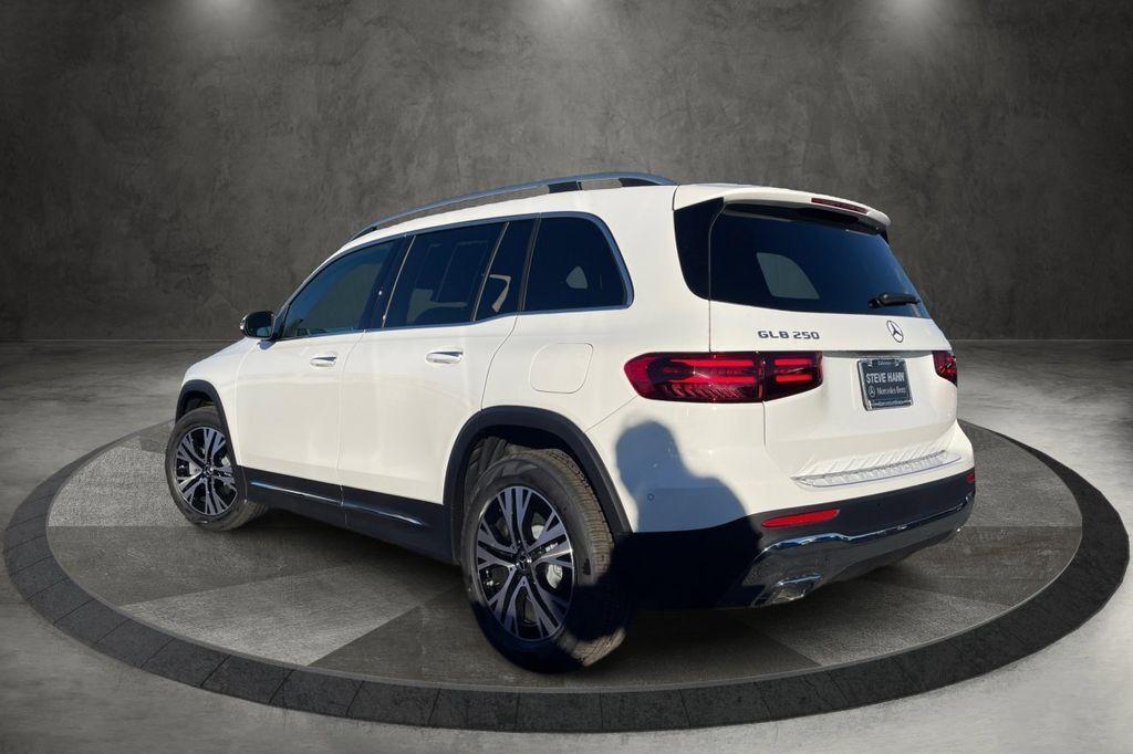 new 2025 Mercedes-Benz GLB 250 car, priced at $52,295