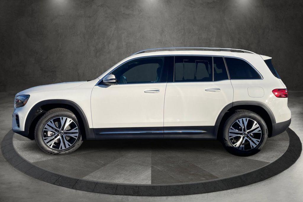 new 2025 Mercedes-Benz GLB 250 car, priced at $52,295