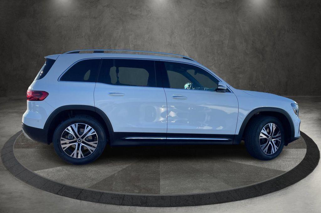 new 2025 Mercedes-Benz GLB 250 car, priced at $52,295