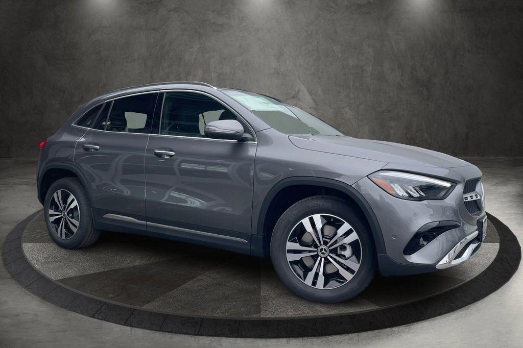 new 2025 Mercedes-Benz GLA 250 car, priced at $47,095