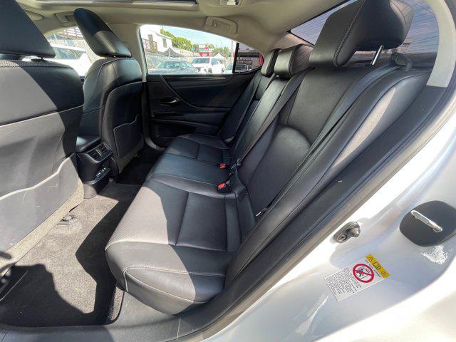 used 2019 Lexus ES 350 car, priced at $28,935