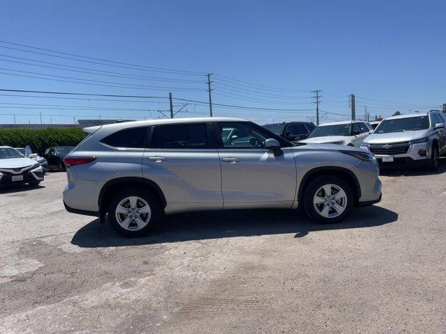 used 2023 Toyota Highlander car, priced at $33,612