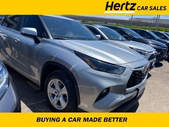 used 2023 Toyota Highlander car, priced at $33,015