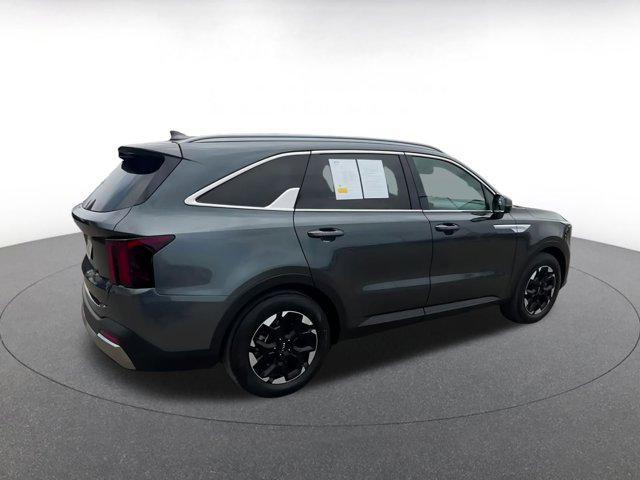 used 2024 Kia Sorento car, priced at $27,152