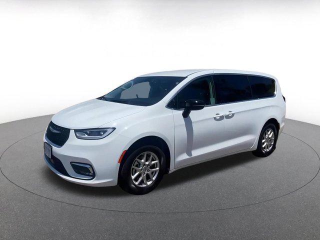 used 2024 Chrysler Pacifica car, priced at $32,830