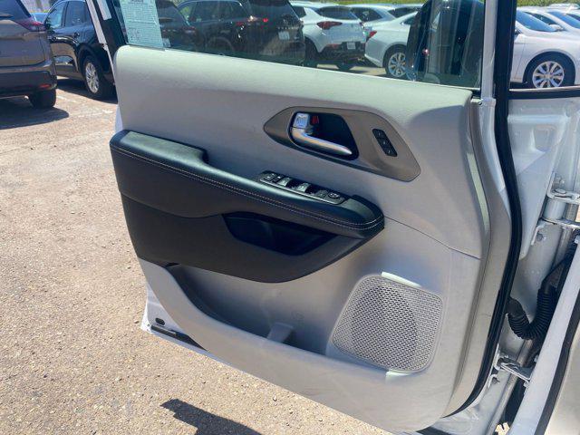 used 2024 Chrysler Pacifica car, priced at $32,830
