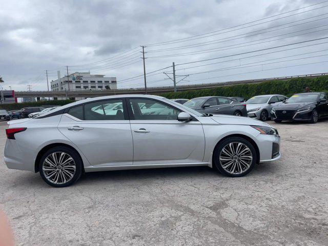 used 2023 Nissan Altima car, priced at $22,182