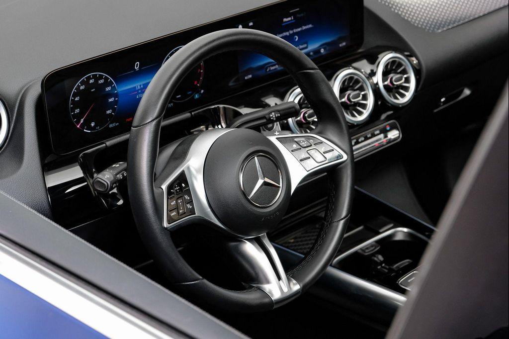 used 2025 Mercedes-Benz GLA 250 car, priced at $37,995