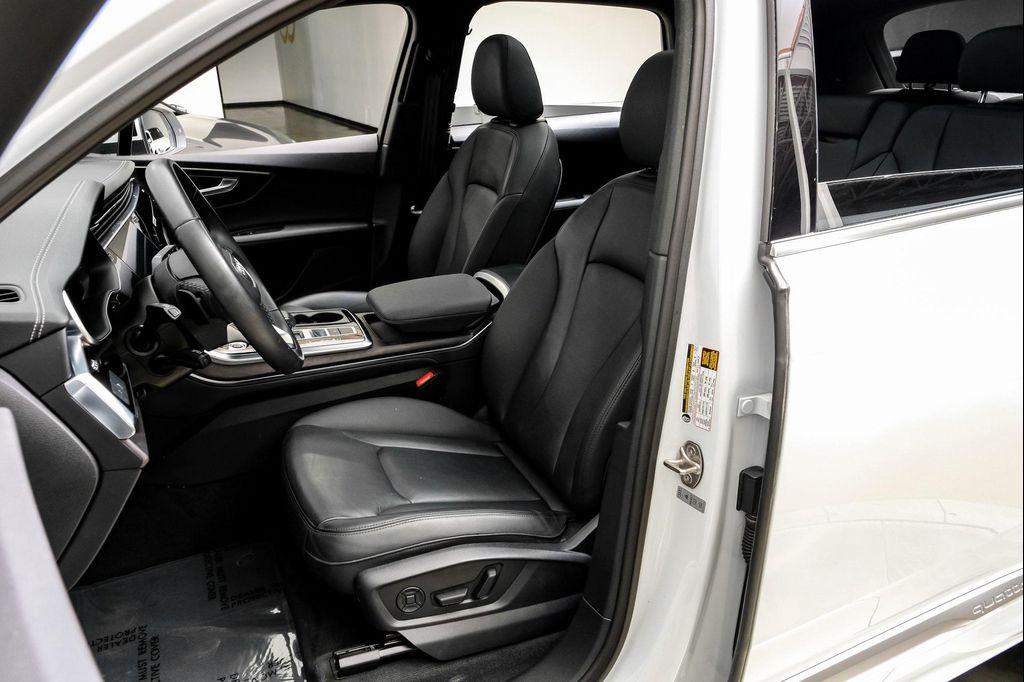 used 2024 Audi Q7 car, priced at $40,995