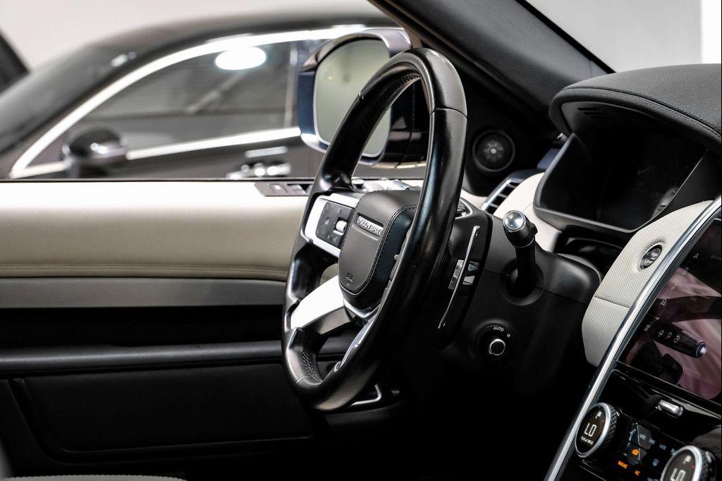 used 2022 Land Rover Discovery car, priced at $40,727