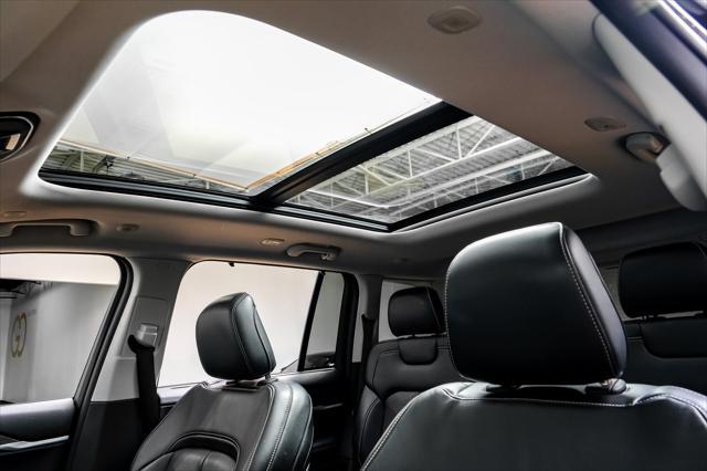 used 2022 Jeep Grand Cherokee car, priced at $33,995